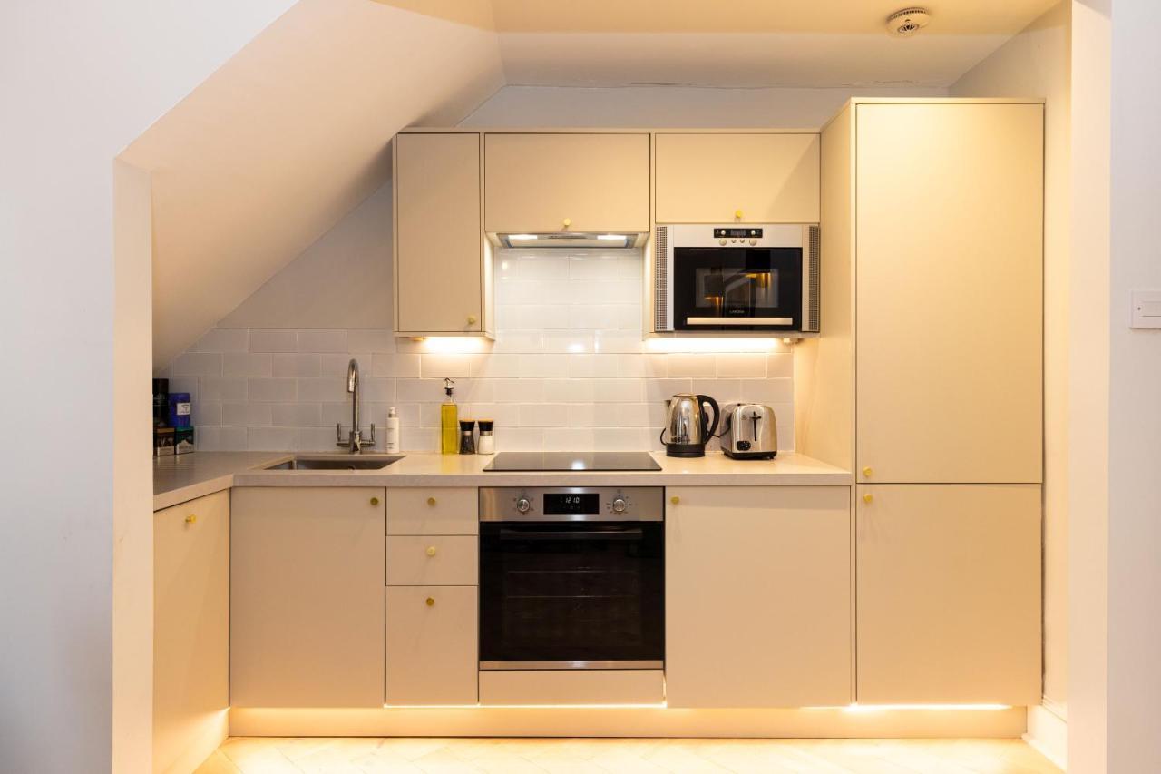 Righ Properties - Luxurious City Centre Three Bedroom Apartment Edimburgo Exterior foto